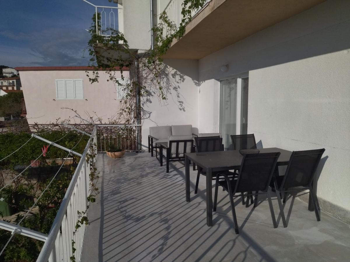 Sunce Lägenhet Primošten Exteriör bild